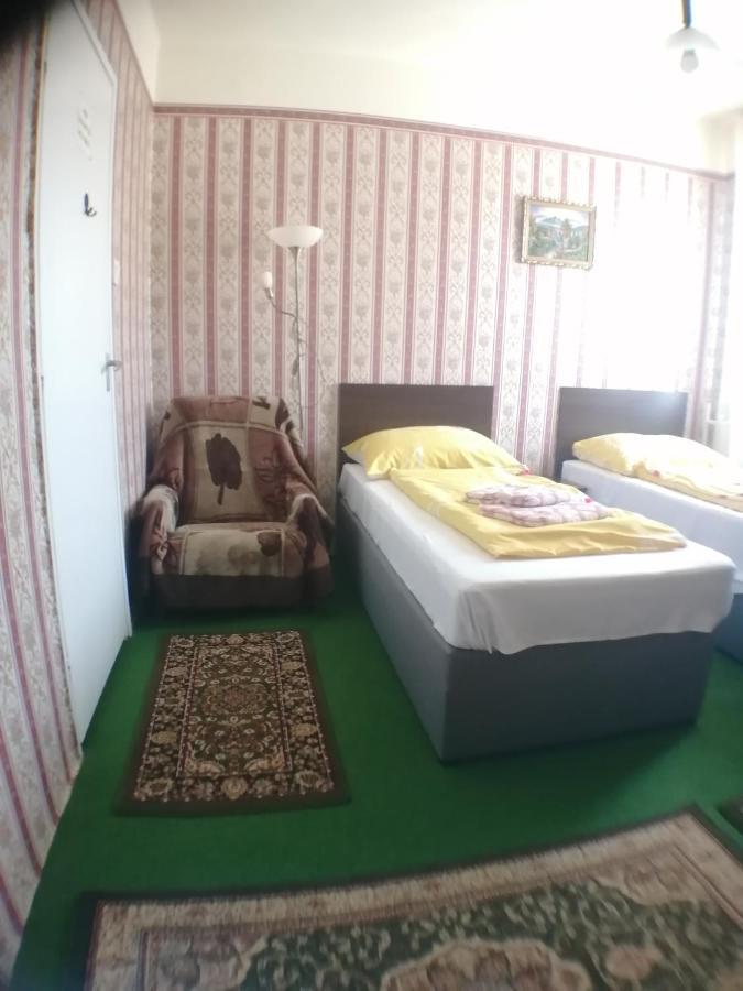 HOTEL JOC PANZI NY REGYH ZA Magyarorsz g HUF 19565 rt l